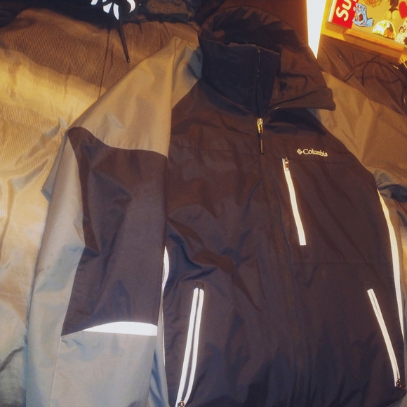 COLUMBIA XL JACKET - Picture 2 of 4